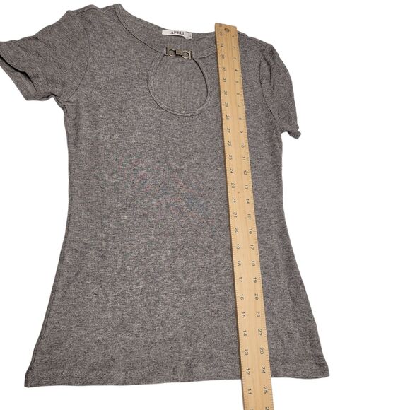 APRLL Women's Gray Short sleeve Keyhole Front Top Size Small - Picture 7 of 7